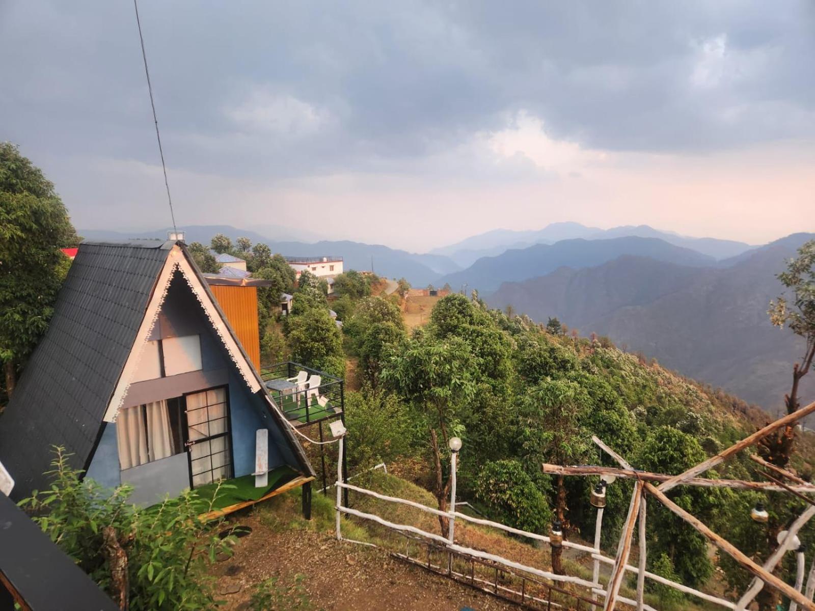 Nirvana By The Peach Retreat Kanatal Eksteriør billede